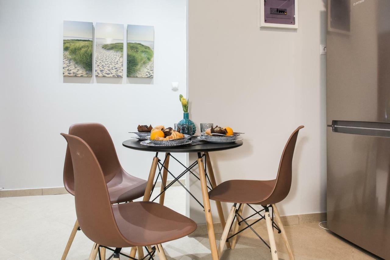 Safe, Central, Smart Double Rooms In Apartment, Next Metro Station Walk To Acropolis Athena Bagian luar foto